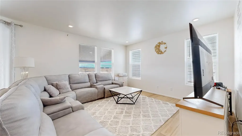 27584 E 6th Drive Aurora CO 80018