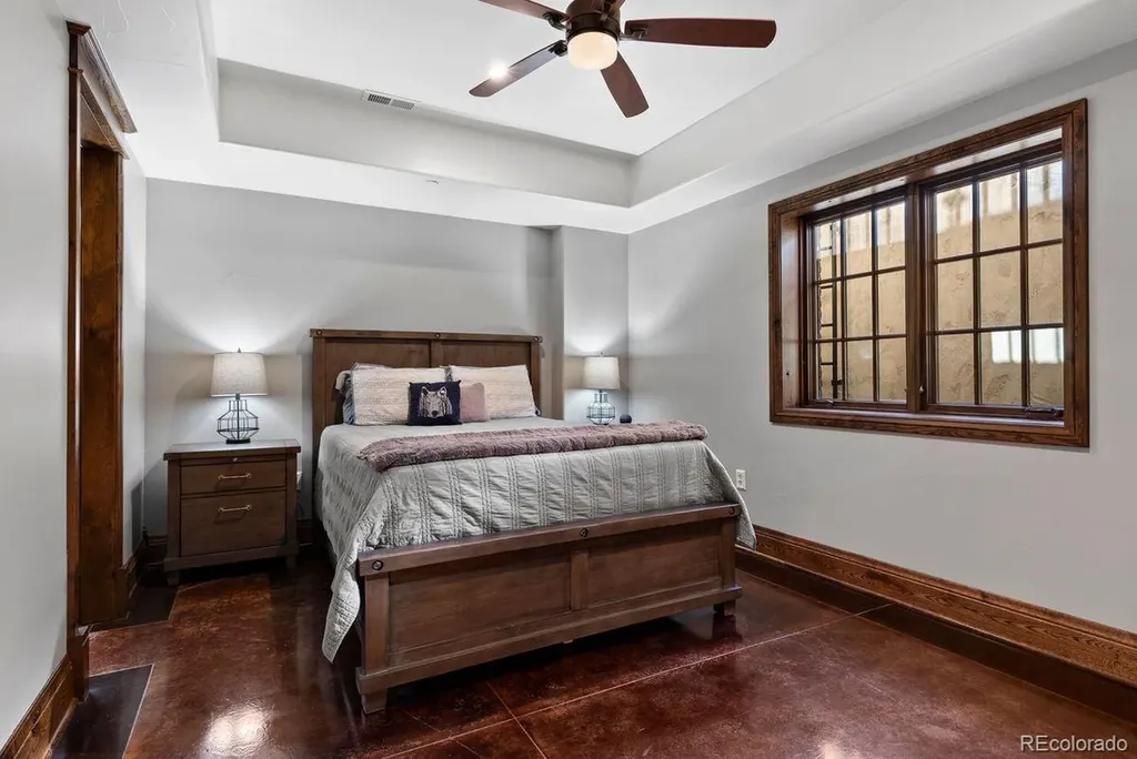 4340 Foxchase Way Colorado Springs CO 80908