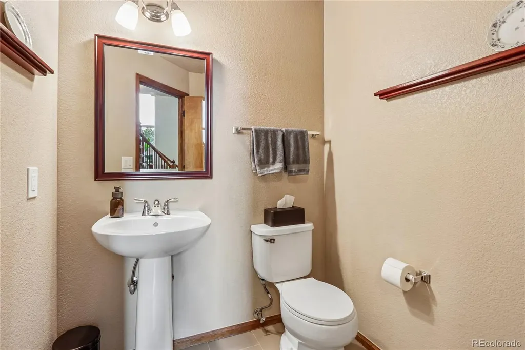 8850 W Long Court Littleton CO 80123