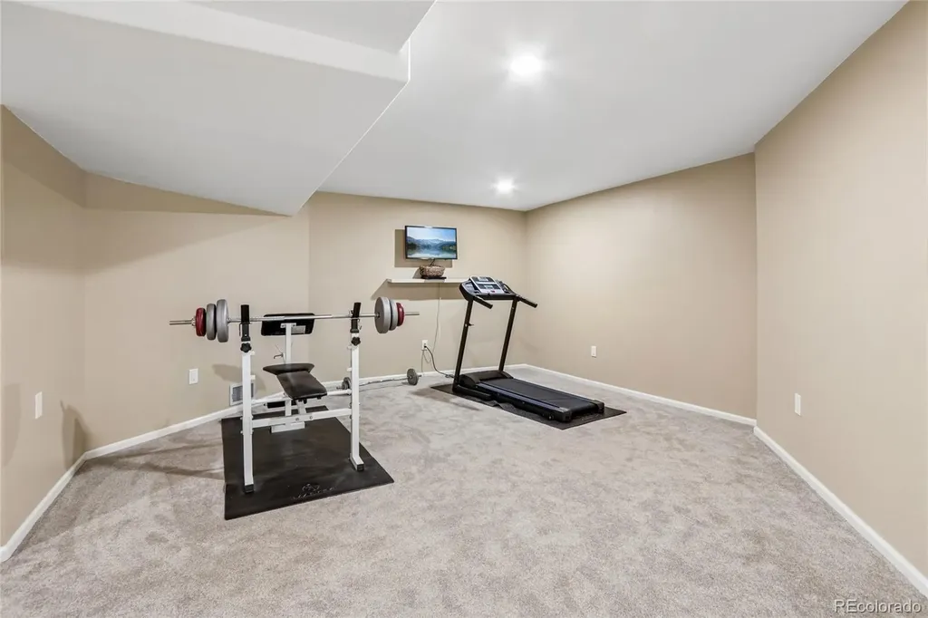 8850 W Long Court Littleton CO 80123