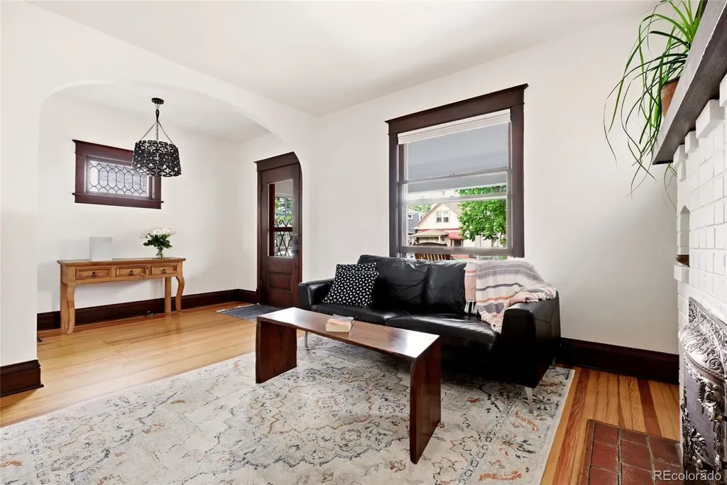 1063 S Clarkson Street Denver CO 80209
