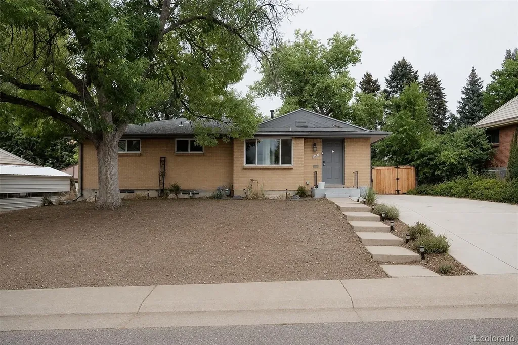 2569 E Cresthill Avenue Centennial CO 80121