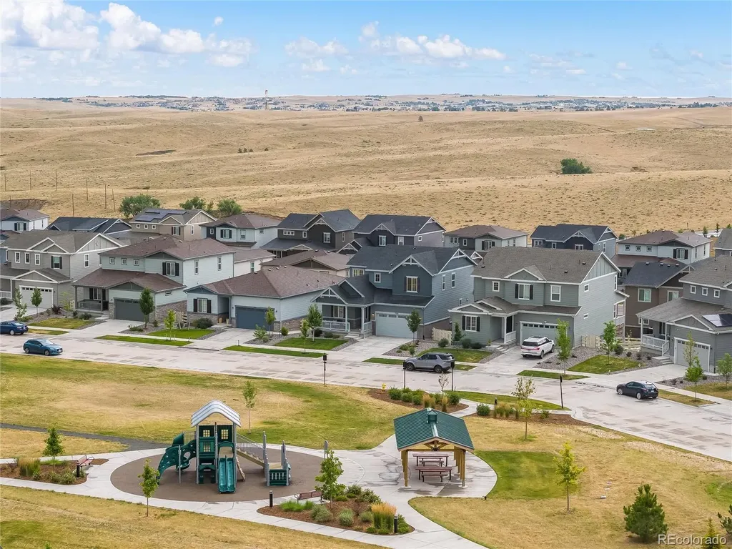 7376 S White Crow Way Aurora CO 80016