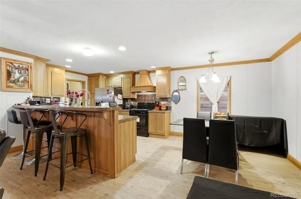 2100 W 100th Avenue Thornton CO 80260