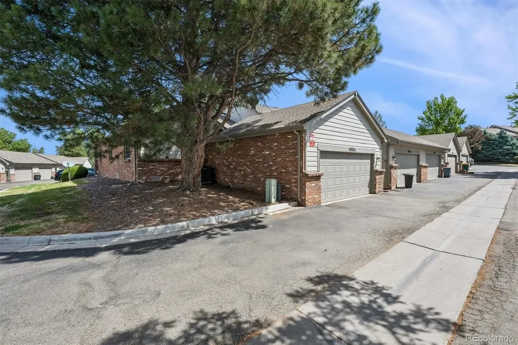 4282 S Fairplay Circle Aurora CO 80014