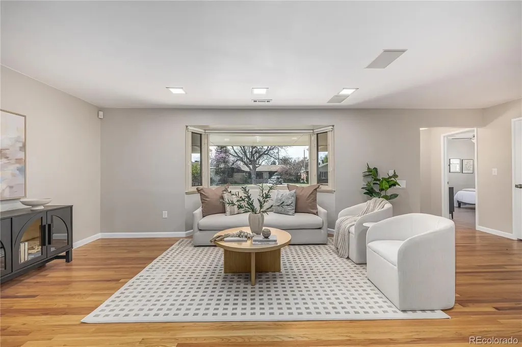 2540 S Jasmine Street Denver CO 80222