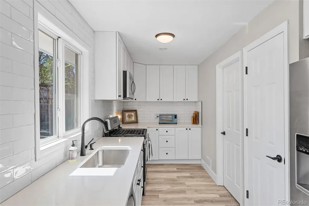 1460 W Alaska Place Denver CO 80223
