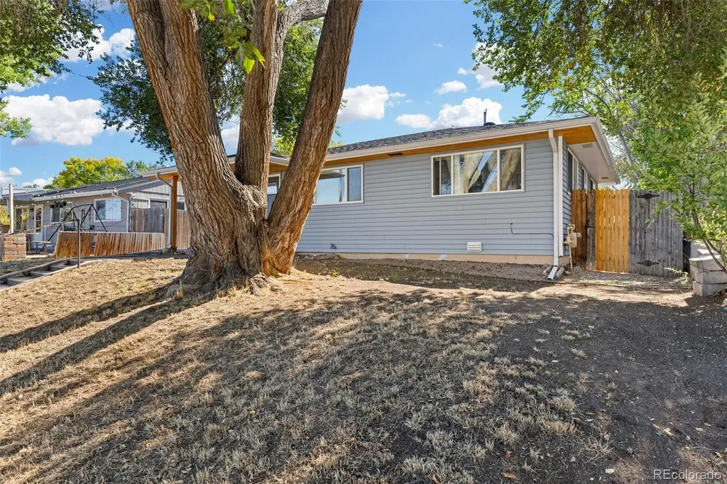 1460 W Alaska Place Denver CO 80223
