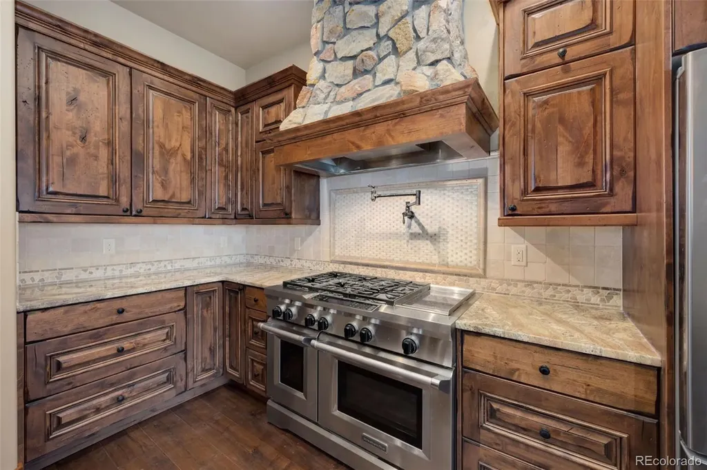 5200 Jackson Ct Road Walden CO 80480