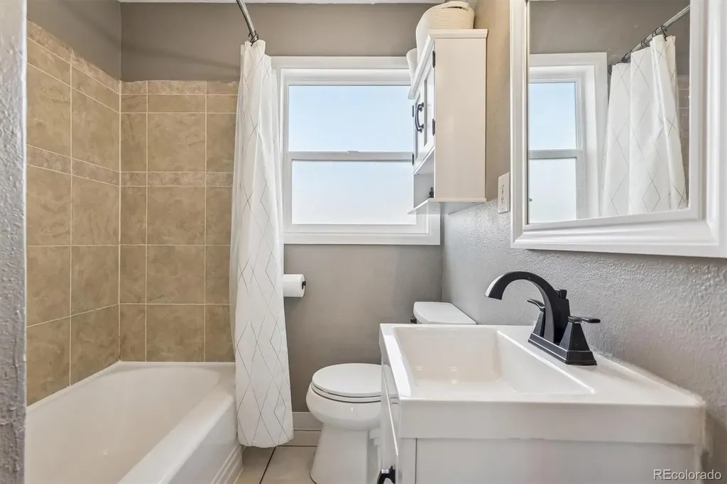 4841 E Missouri Avenue Denver CO 80246