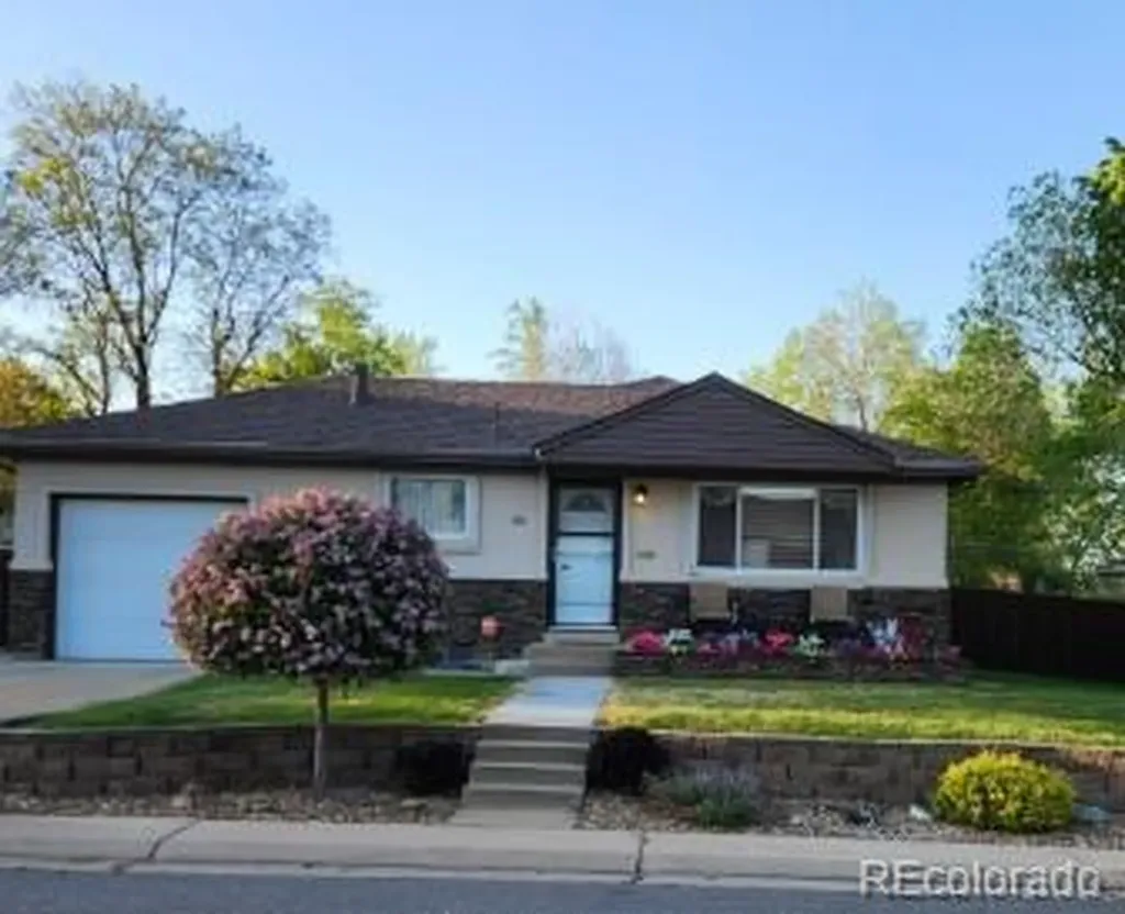 841 Phillips Drive Northglenn CO 80233