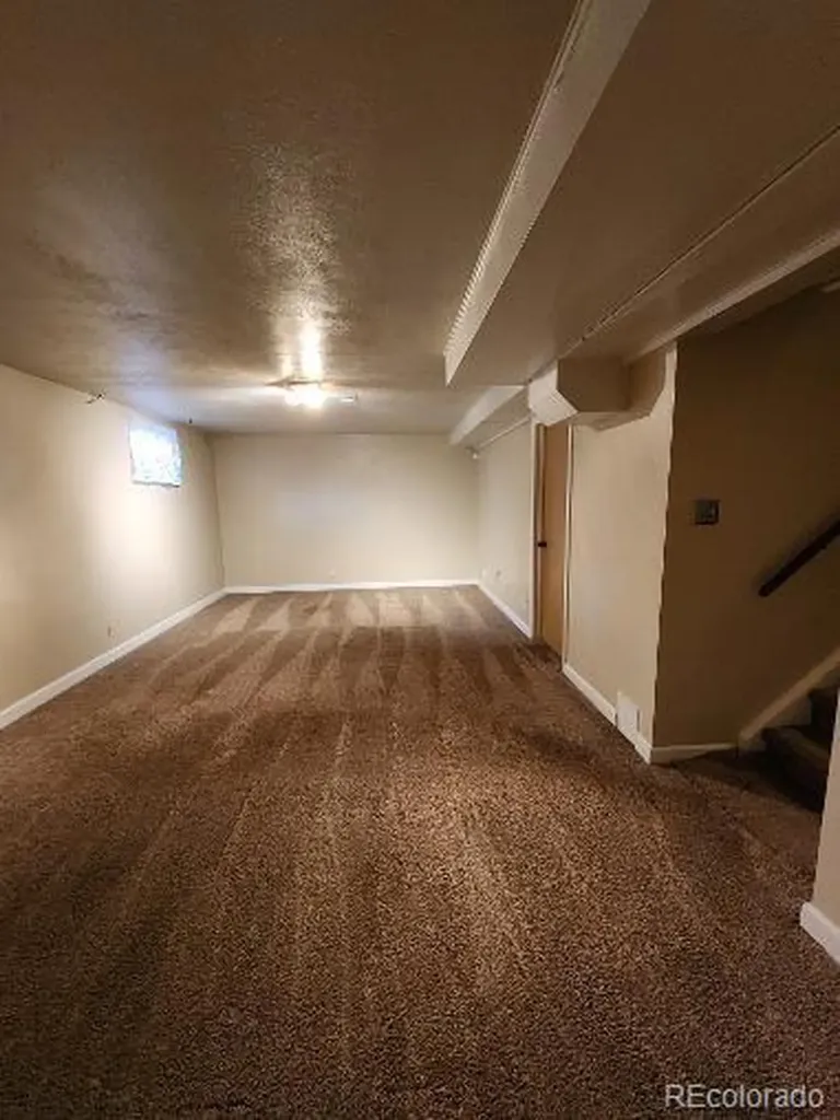 841 Phillips Drive Northglenn CO 80233