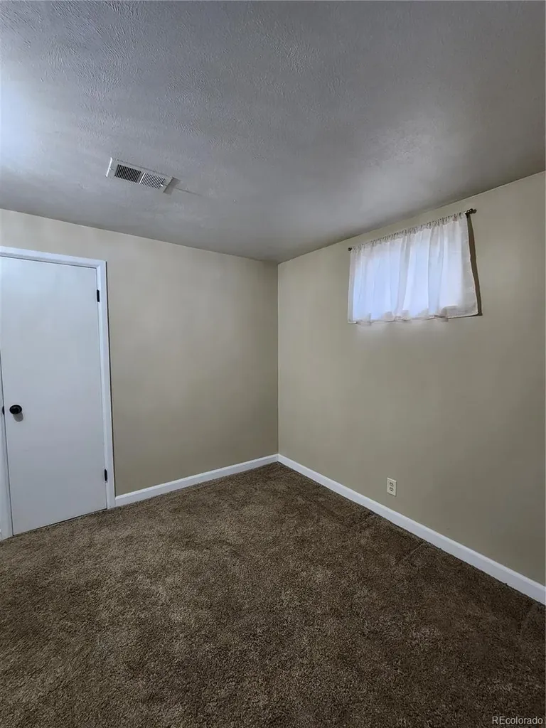 841 Phillips Drive Northglenn CO 80233