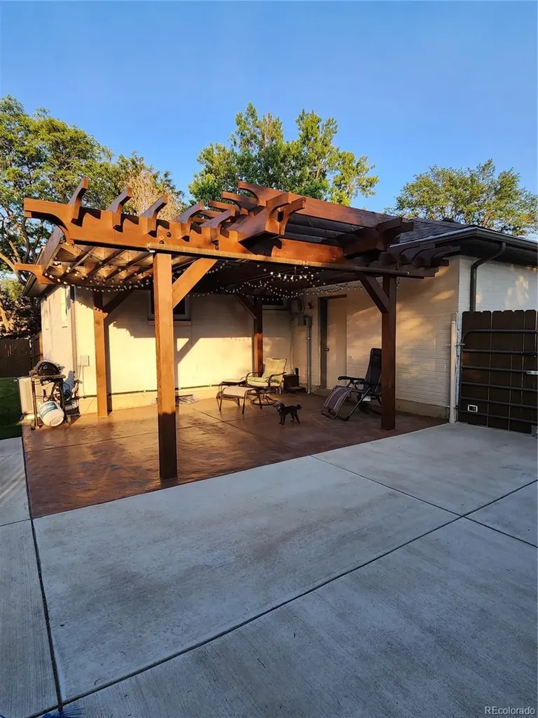 841 Phillips Drive Northglenn CO 80233