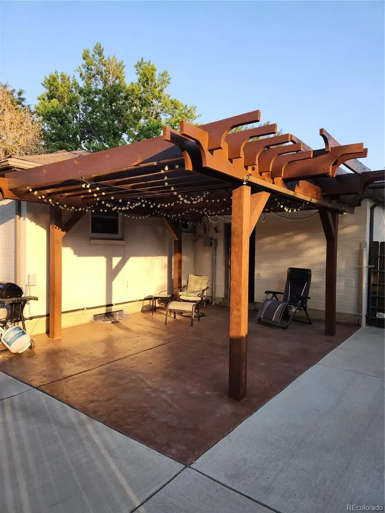 841 Phillips Drive Northglenn CO 80233