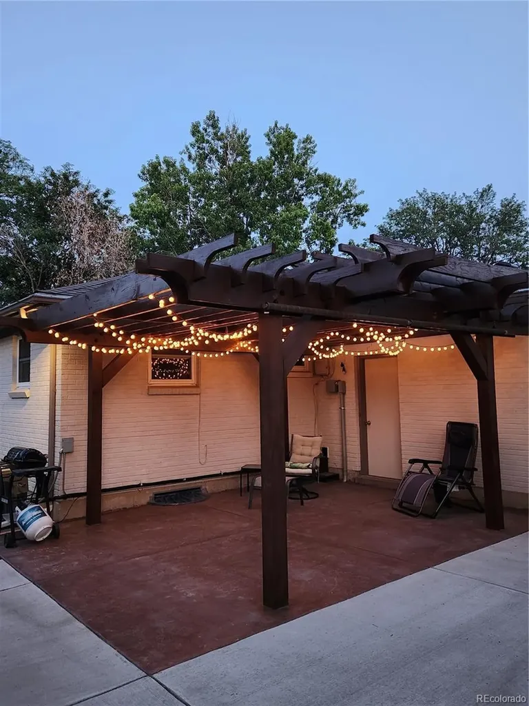 841 Phillips Drive Northglenn CO 80233