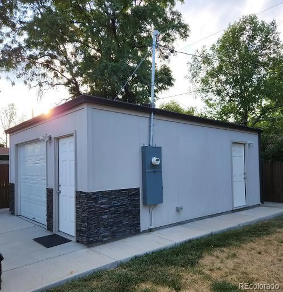 841 Phillips Drive Northglenn CO 80233