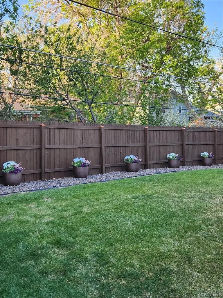841 Phillips Drive Northglenn CO 80233