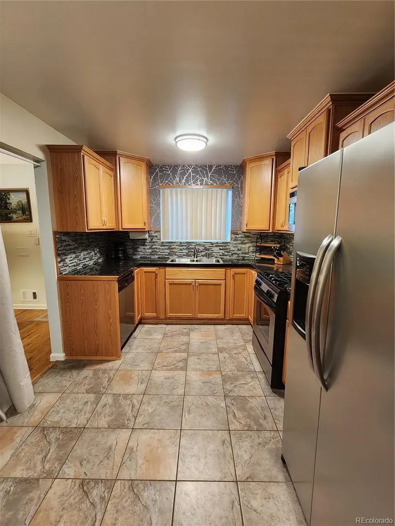 841 Phillips Drive Northglenn CO 80233