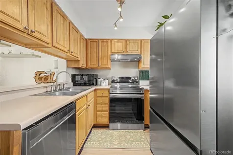 1685 S Blackhawk Way Aurora CO 80012