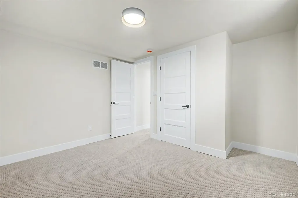 4667 Badger Lane Littleton CO 80127