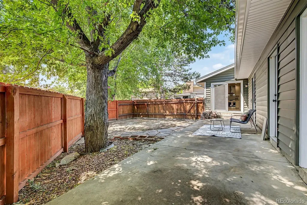 4667 Badger Lane Littleton CO 80127