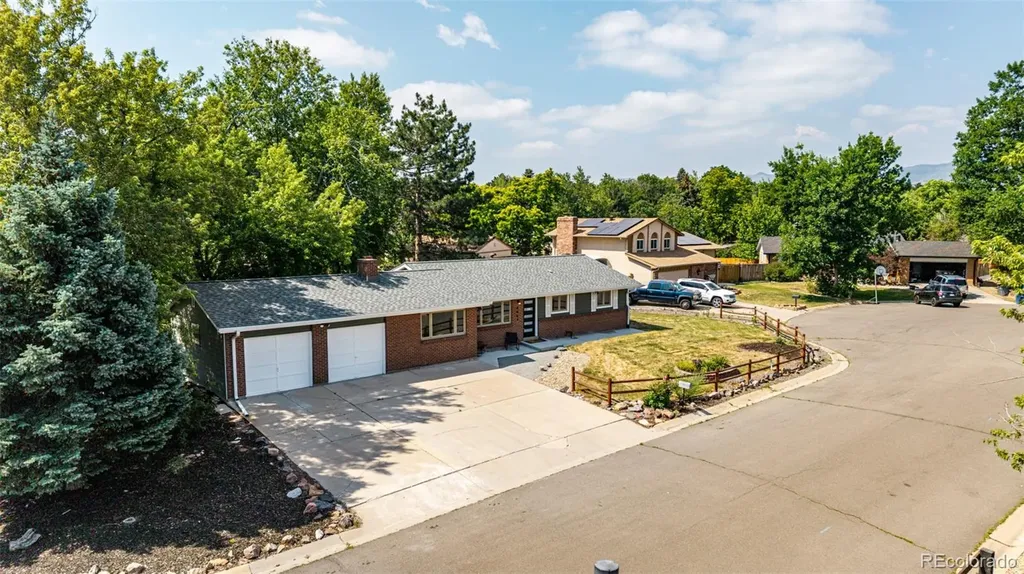4667 Badger Lane Littleton CO 80127