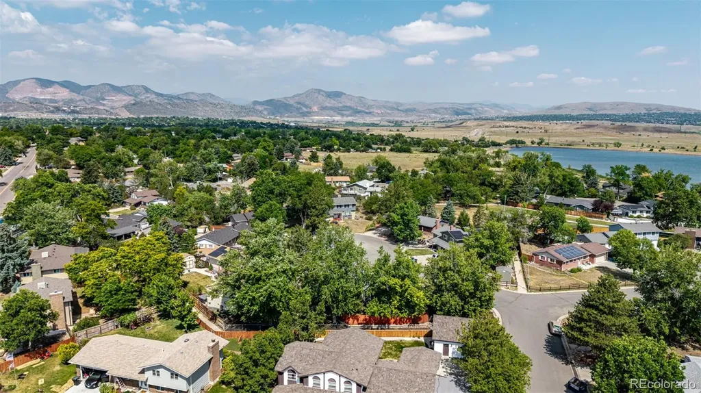 4667 Badger Lane Littleton CO 80127