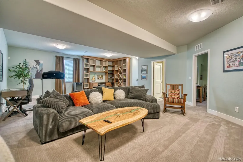 1522 Moonlight Drive Longmont CO 80504
