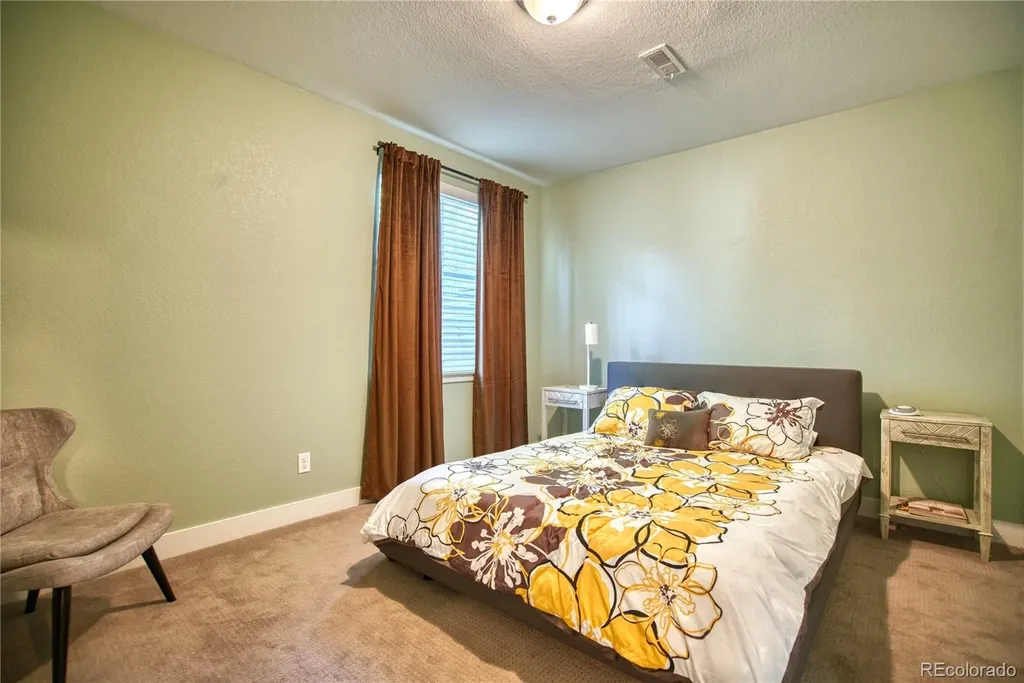 1522 Moonlight Drive Longmont CO 80504