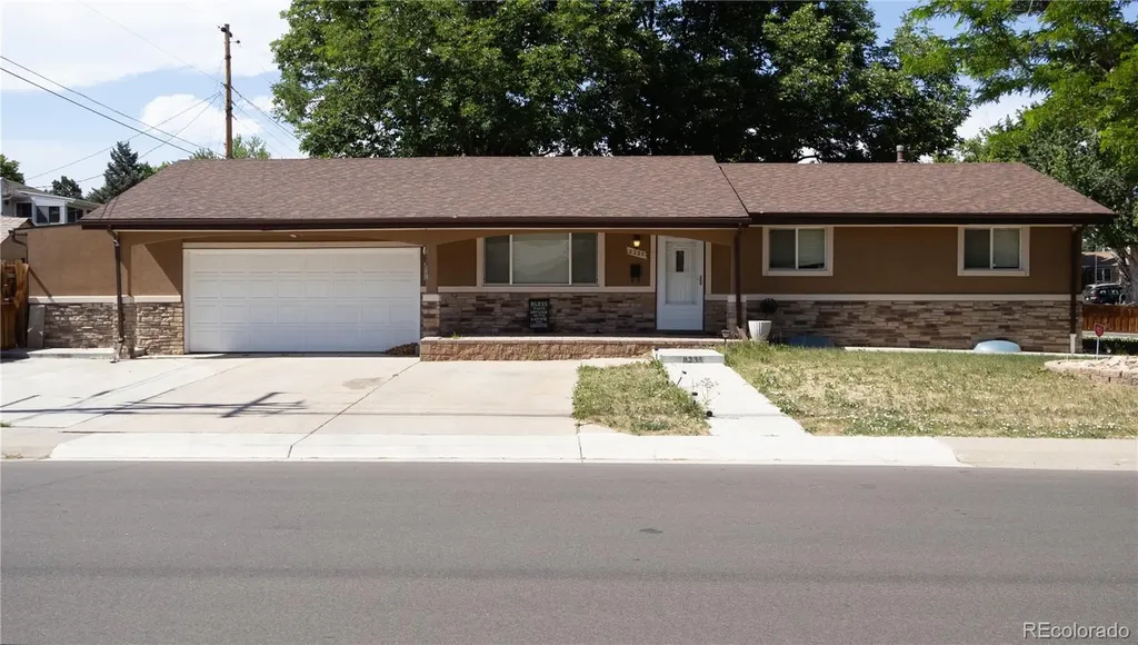 8235 W Florida Avenue Lakewood CO 80232