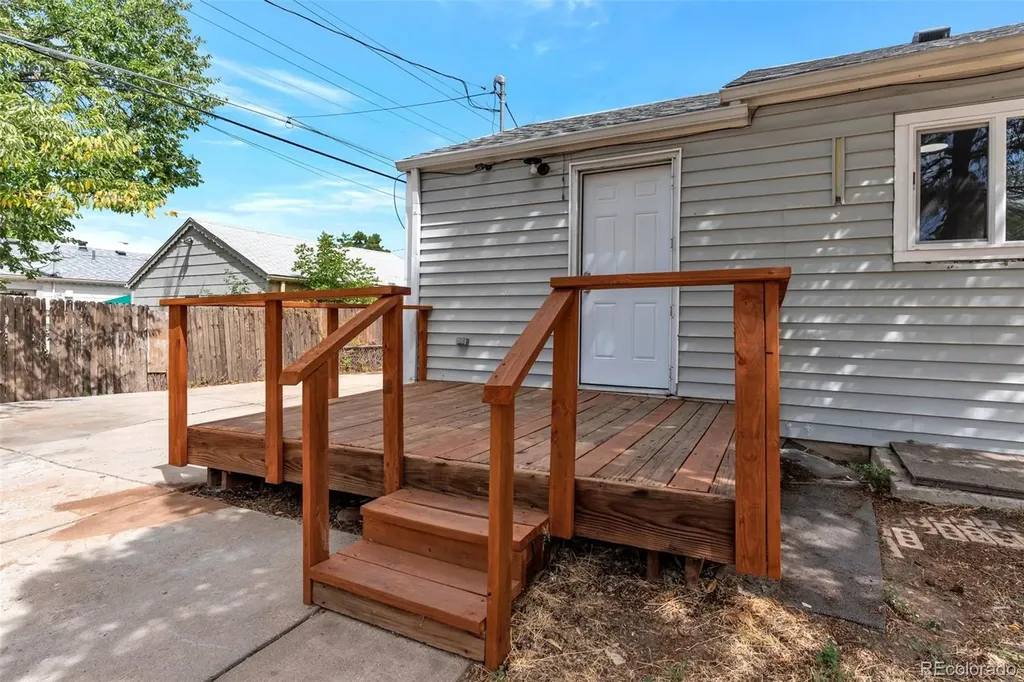11612 Del Mar Parkway Aurora CO 80010
