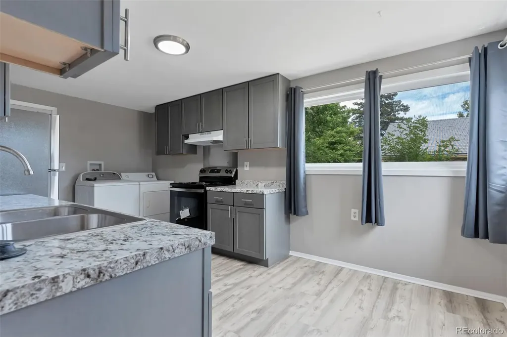 11612 Del Mar Parkway Aurora CO 80010