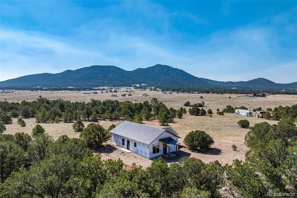 312 16th Trail Cotopaxi CO 81223