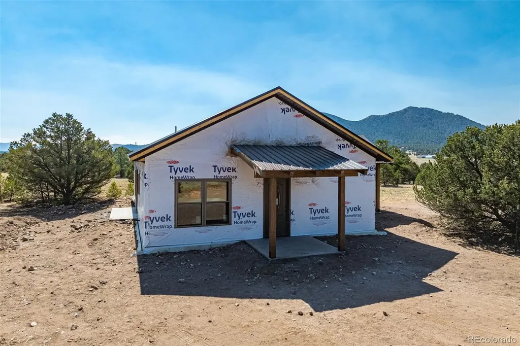 312 16th Trail Cotopaxi CO 81223