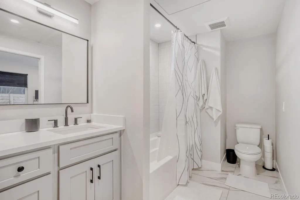 4025 Jason Street Denver CO 80211