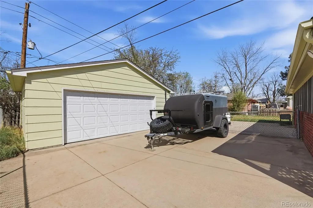 2967 W Tanforan Drive Englewood CO 80110