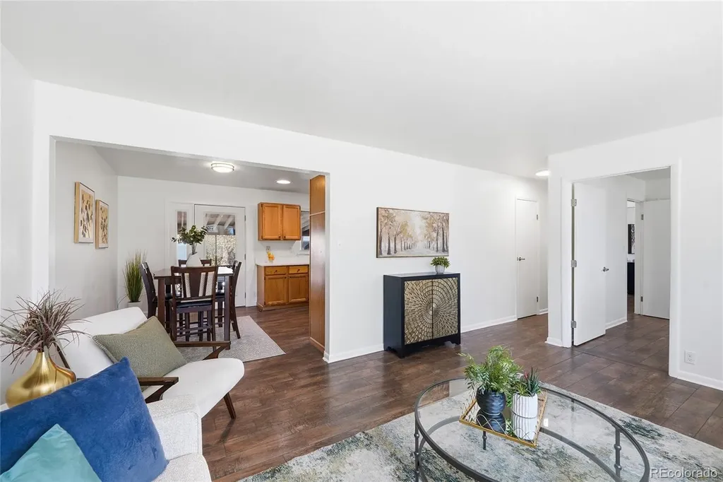 2967 W Tanforan Drive Englewood CO 80110
