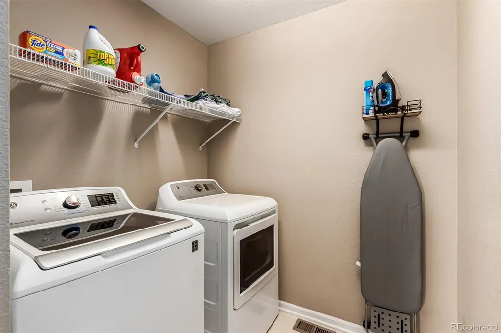 25167 E Ellsworth Place Aurora CO 80018