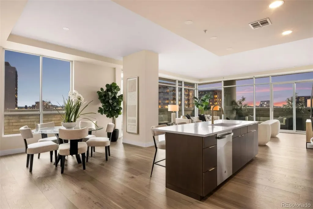 2001 Lincoln Street Denver CO 80202