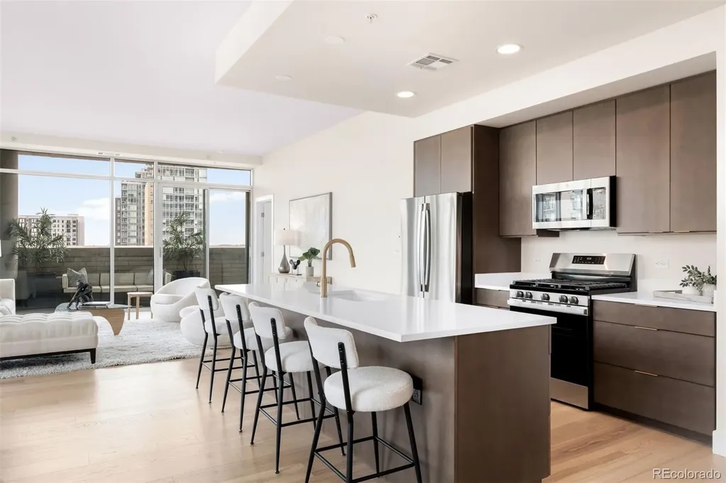2001 Lincoln Street Denver CO 80202