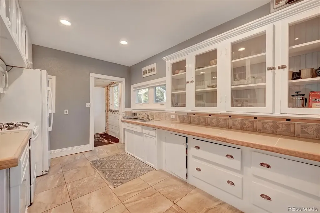 4642 Plettner Lane Evergreen CO 80439