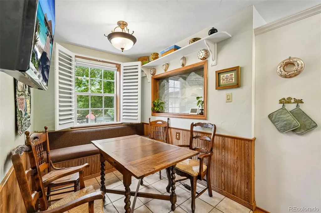 7680 W Meadow Drive Littleton CO 80128