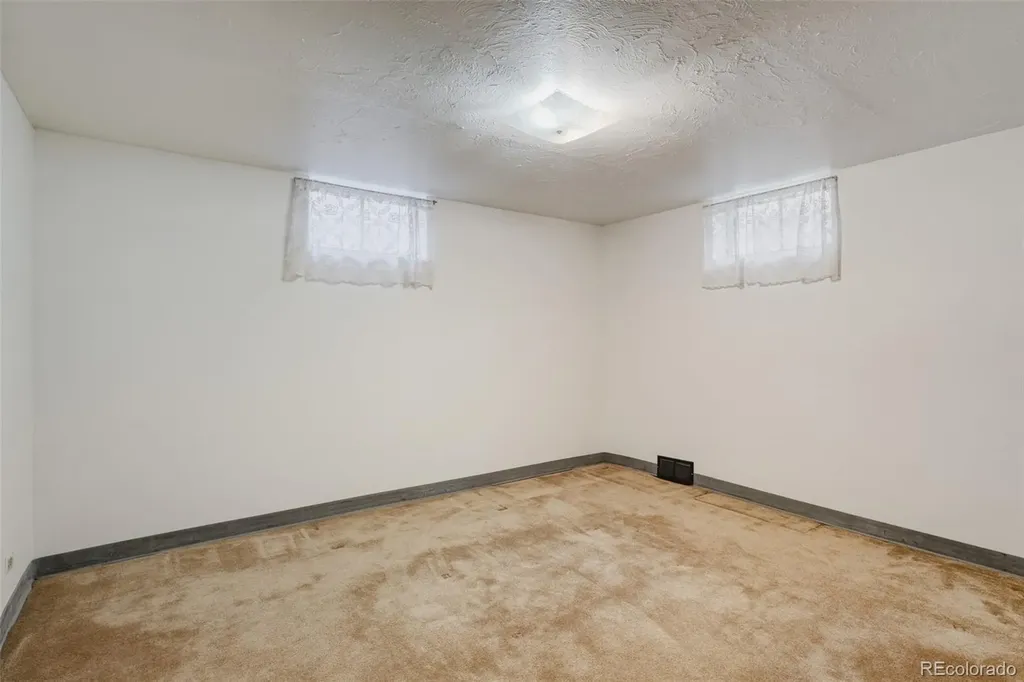 181 S Holly Street Denver CO 80246