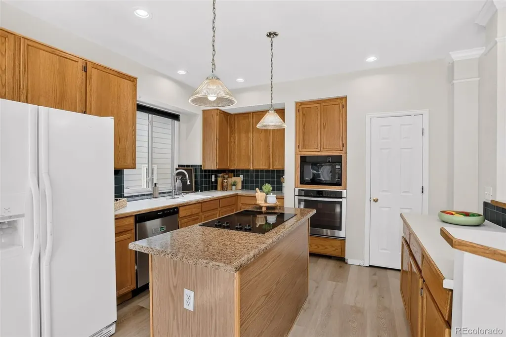 9753 Carr Circle Broomfield CO 80021