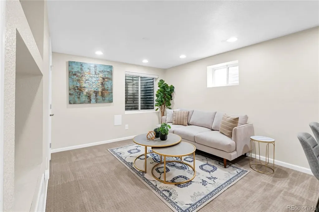 10516 Hyacinth Lane Highlands Ranch CO 80129
