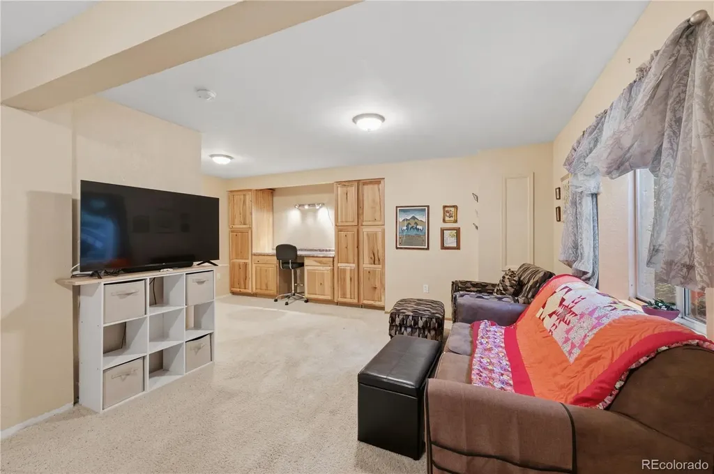79 Red Oak Court Erie CO 80516