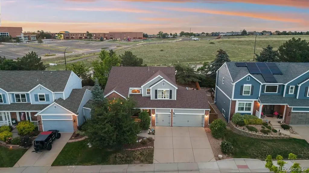 9962 Hawthorne Street Highlands Ranch CO 80126