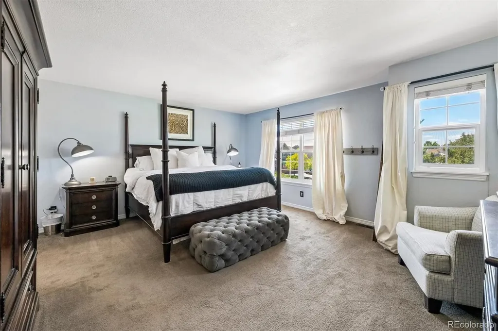 9962 Hawthorne Street Highlands Ranch CO 80126