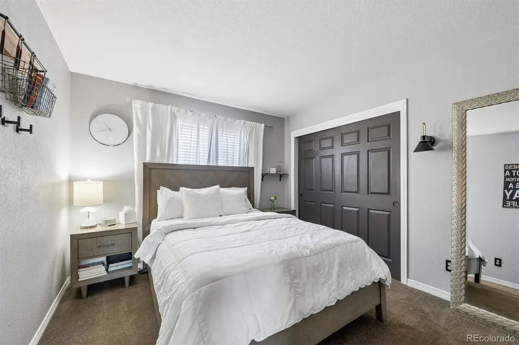 9962 Hawthorne Street Highlands Ranch CO 80126